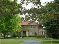 1212 Algoma Boulevard